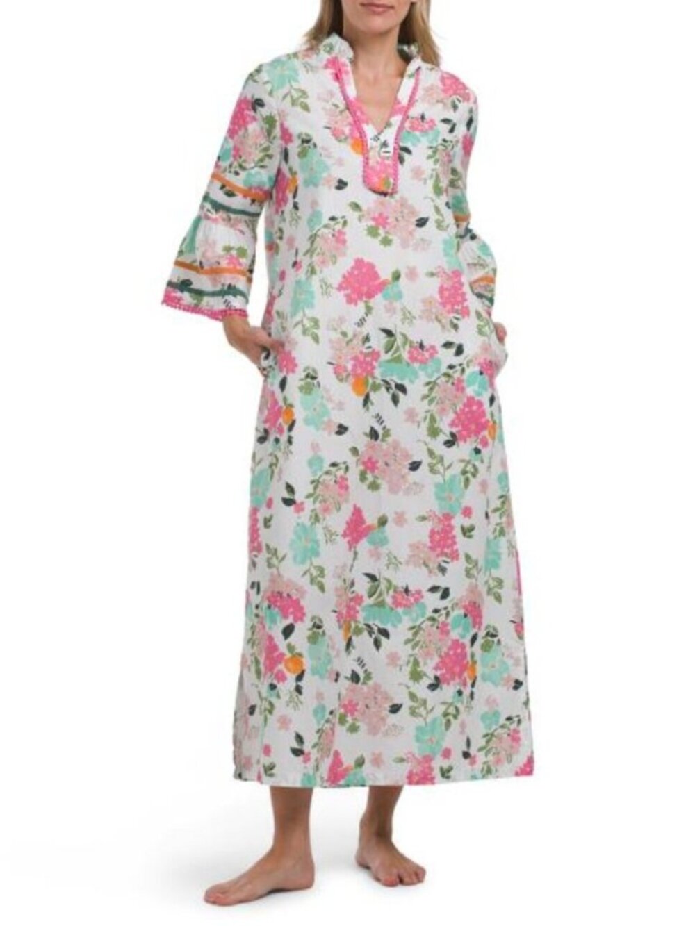 SAATVIK caftan with embroidery